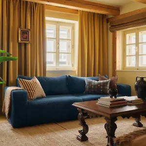 https://spires-and-spirits-old-town-boutique-apartments.praguehotelsweb.com